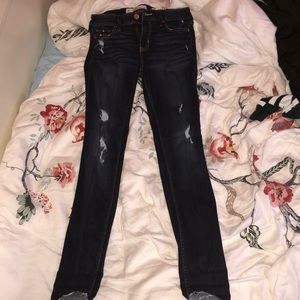 dark wash hollister jeans